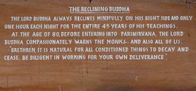 sign about reclining Buddhas